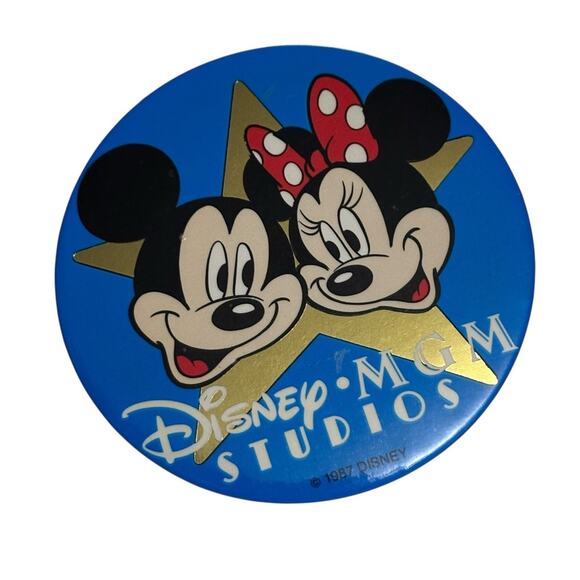 Disney MGM Studios 1987 Mickey Minnie Pinback Button Pin The Walt Disney Company - Picture 1 of 9